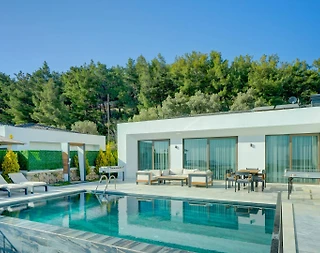 Kaş İslamlar'da Muhteşem Deniz Manzaralı, Çift Jakuzili Lüks Villa - 2