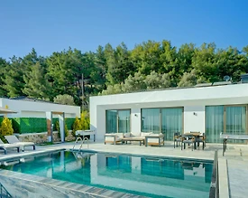 Kaş İslamlar'da Muhteşem Deniz Manzaralı, Çift Jakuzili Lüks Villa - 2