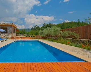 Muğla Fethiye'de Doğa İle İçiçe, Özel Havuzlu, Taş Villa - 3