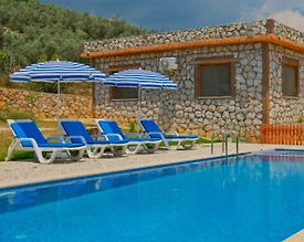 Muğla Fethiye'de Doğa İle İçiçe, Özel Havuzlu, Taş Villa - 2