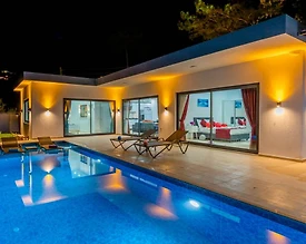 Kaş İslamlar'da Doğayla Baş Başa, Özel Havuzlu, Modern Balayı Villası - 2