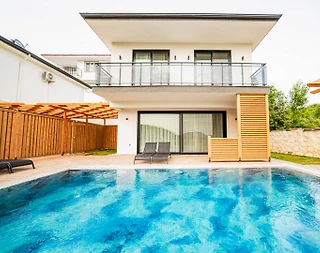 Kaş Ağullu'da Modern Tasarımlı, Özel Havuzlu, 4 Kişilik Villa - 3