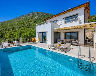 Kaş Çukurbağ'da Muhteşem Doğa Manzaralı, Özel Havuzlu, Şık Villa - 4