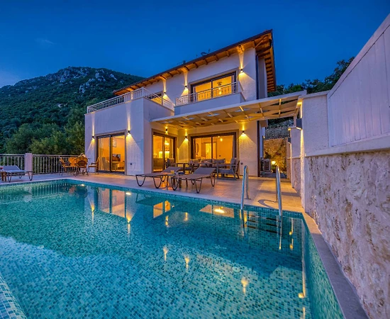 Kaş Çukurbağ'da Muhteşem Doğa Manzaralı, Özel Havuzlu, Kiralık Villa - 1