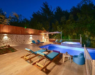 Kaş İslamlar'da Sakin Konumda, Özel Havuzlu, 3+1 Villa - 3