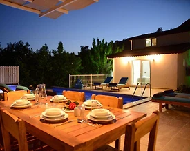 Kaş İslamlar'da Sakin Konumda, Özel Havuzlu, 3+1 Villa - 2