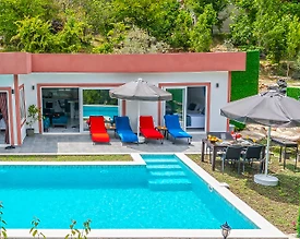 Kaş İslamlar'da Sakin Konumda, Özel Havuzlu, Konforlu Villa - 3