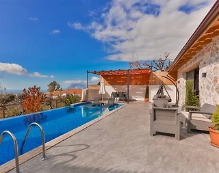 Kaş Üzümlü'de Sakin Konumda, Özel Havuzlu, Jakuzili Villa - 5