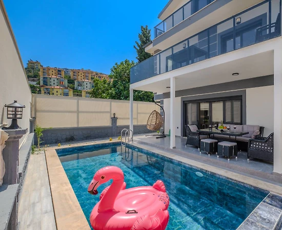 Fethiye Karaçulha'da Geniş Ailelere Uygun, Özel Havuzlu, Modern Villa - 1