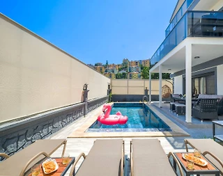 Fethiye Karaçulha'da Geniş Ailelere Uygun, Özel Havuzlu, Modern Villa - 3