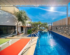Kaş Bezirgan'da Doğa İle İç İçe, Özel Havuzlu, Balayı Konseptli Villa - 3