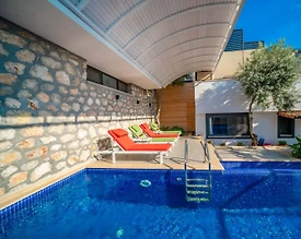 Kaş Bezirgan'da Doğa İle İç İçe, Özel Havuzlu, Balayı Konseptli Villa - 2