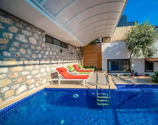 Kaş Bezirgan'da Doğa İle İç İçe, Özel Havuzlu, Balayı Konseptli Villa - 2