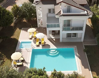 Fethiye Ölüdeniz'de Elverişli Konumda, Özel Havuzlu, 10 Kişilik Villa - 5