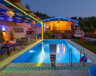 Muğla Seydikemer'de Doğa İçerisinde, Özel Havuzlu, Modern Villa - 2