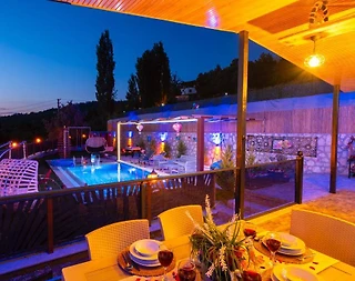 Muğla Seydikemer'de Doğa İçerisinde, Özel Havuzlu, Modern Villa - 5