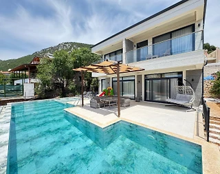 Kaş Çukurbağ'da Harika Doğada, Özel Havuzlu Şık Villa - 1