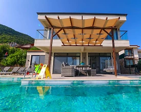 Kaş Andifli'de Muhteşem Doğa Manzaralı, Özel Havuzlu, Kiralık Villa  - 2