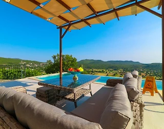 Kaş Andifli'de Muhteşem Doğa Manzaralı, Özel Havuzlu, Şık Villa - 4