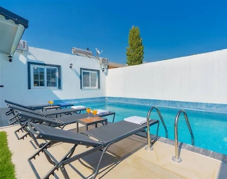 Kaş Bezirgan'da Sessiz Konumda, Özel Havuzlu, Kiralık Villa - 3