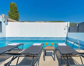 Kaş Bezirgan'da Sessiz Konumda, Özel Havuzlu, Kiralık Villa - 4