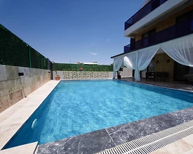 Seydikemer Gerişburnu'nda Geniş Aileler için Uygun, Özel Havuzlu, Modern Villa - 3