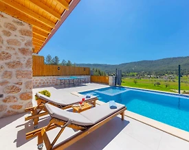 Kaş Sarıbelen'de Doğa İle İç İçe, Özel Havuzlu, 4 Kişilik Villa - 2