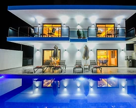 Kaş Kalkan'da Enfes Doğada, Özel Havuzlu, Jakuzili, Kiralık Villa - 2