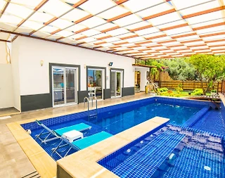 Kaş Bezirgan'da Balayı Çiftlerine Uygun, Özel Havuzlu, Kiralık Villa - 1
