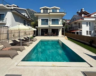 Fethiye Ölüdeniz'de Kalabalık Ailelere Uygun, Özel Havuzlu, 9 Kişilik Villa - 2