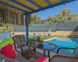 Muğla Fethiye'de Eşsiz Deniz Manzaralı, Özel Havuzlu, Modern Villa - 2