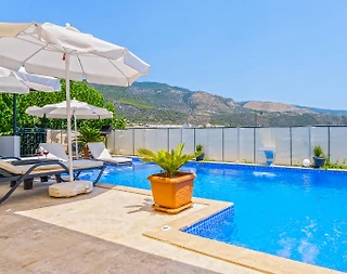 Kaş Çayköy'de Sakin Konumda, Özel Havuzlu, Jakuzili, Modern Kiralık Villa  - 4