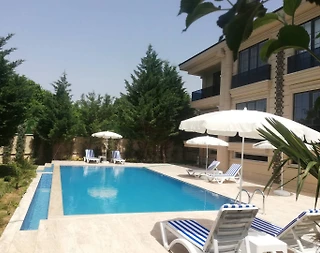 Yalova Kadıköy'de Geniş Ailelere Uygun, Özel Havuzlu, Lüks Villa - 3