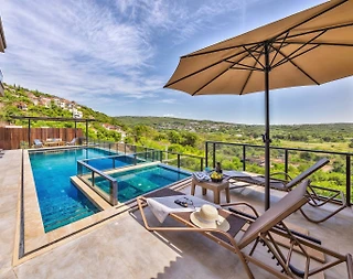 Kaş Çukurbağ'da Enfes Doğa Manzaralı, Özel Havuzlu, Konforlu Villa - 1