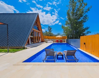 Kaş Çayköy'de Sakin Doğada, Özel Havuzlu ve Jakuzili, Modern Bungalov - 1