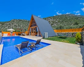 Kaş Çayköy'de Sakin Konumda, Özel Havuzlu ve Jakuzili, Şık Bungalov - 2