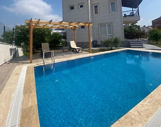 Antalya Serik'te Geniş Ailelere Uygun, Özel Havuzlu, Konforlu Villa - 1