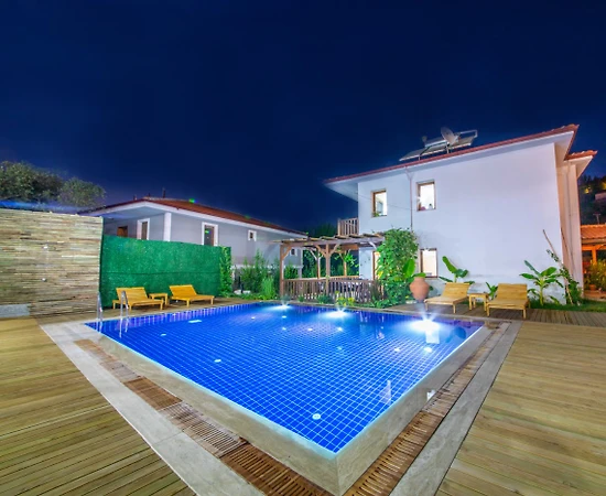 Marmaris Selimiye'de Huzurlu Konumda, Özel Havuzlu, 6 Kişilik Villa - 1