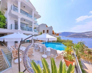Kaş Kalkan'da Muhteşem Deniz Manzaralı, Özel Havuzlu, Geniş Villa - 2