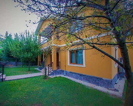 Sapanca Kırkpınar'da Ferah Bahçeli, Modern Tasarımlı, Şömineli Villa - 2