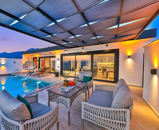 Kalkan Üzümlü'de Doğa Manzaralı, Özel Havuzlu, Lüks Balayı Villası - 1