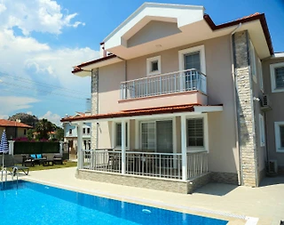 Ortacada Dalyan'da Merkezi Konumda, Özel Havuzlu, Modern Villa - 4