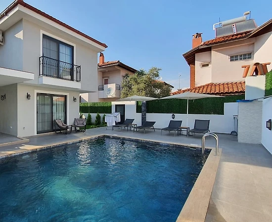 Ortaca Dalyan'da Merkezi Konumda, Özel Havuzlu, 8 Kişilik Villa - 1