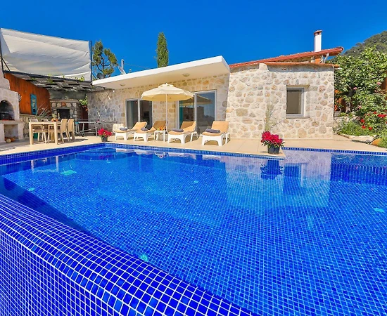 Kaş İslamlar'da Enfes Deniz Manzaralı, Özel Havuzlu, Lüks Villa - 1