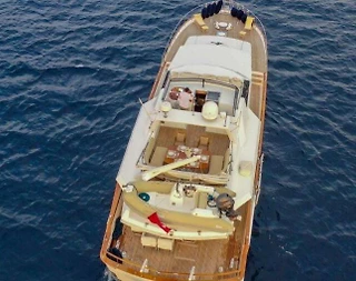 Bodrum'da Mavi Yolculuk Sunan, 4 Kamaralı, Kiralık Motoryat - 4