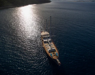 Bodrum'da Masmavi Sularda, Şık ve Ferah Dizayna Sahip Gulet - 4
