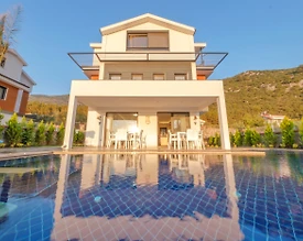 Ölüdeniz'de Modern Mimarili, Özel Havuzlu, Jakuzili, Kiralık Villa - 2