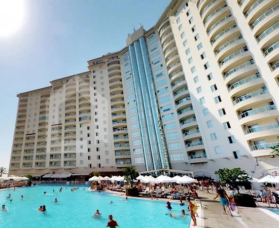 Alanya'da Ücretsiz Aqua Park Kullanımlı, Tesis İçerisinde, 1+1 Suit - 1