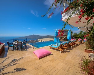 Kaş Bezirgan'da Şehir Manzaralı, Özel Havuzlu, Kiralık Villa - 4