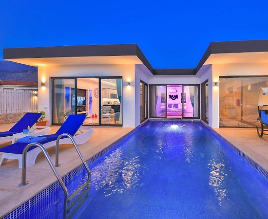 Kaş Üzümlü'de Doğa İçerisinde, Özel Havuzlu, Jakuzili, Balayı Villası - 1